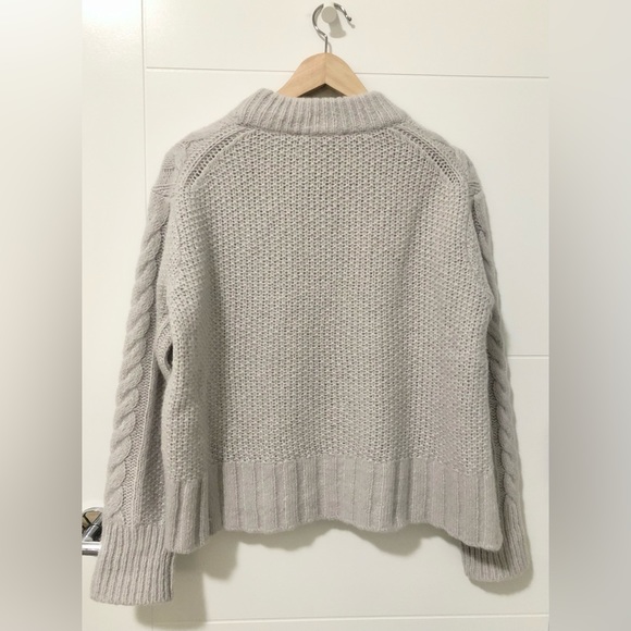 Everlane Cloud Cable Knit Crew XS - Picture 3 of 6